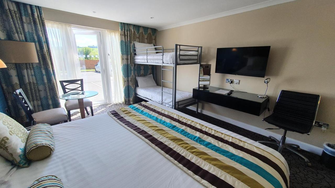 The Plough Inn ลานเดโล ภายนอก รูปภาพ